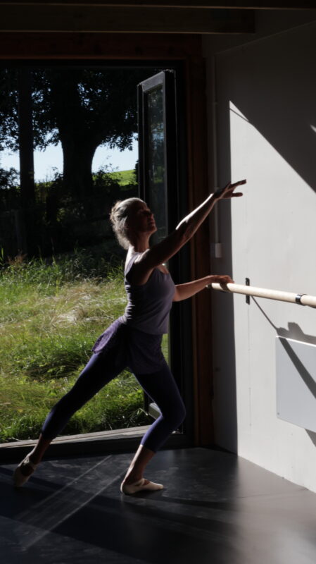 Clare Novaes - Novaes Ballet Studio